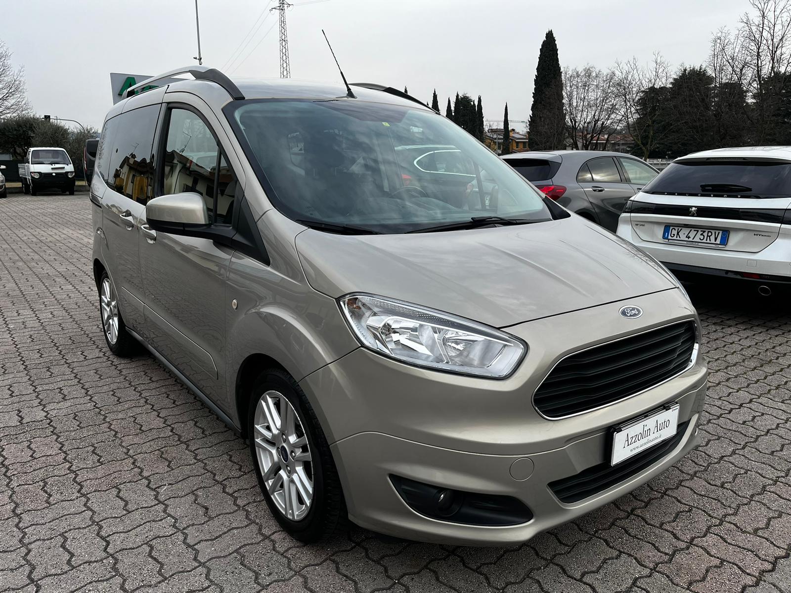 FORD TOURNEO COURIER 1.0 BENZINA SI A NEOPATENTATI