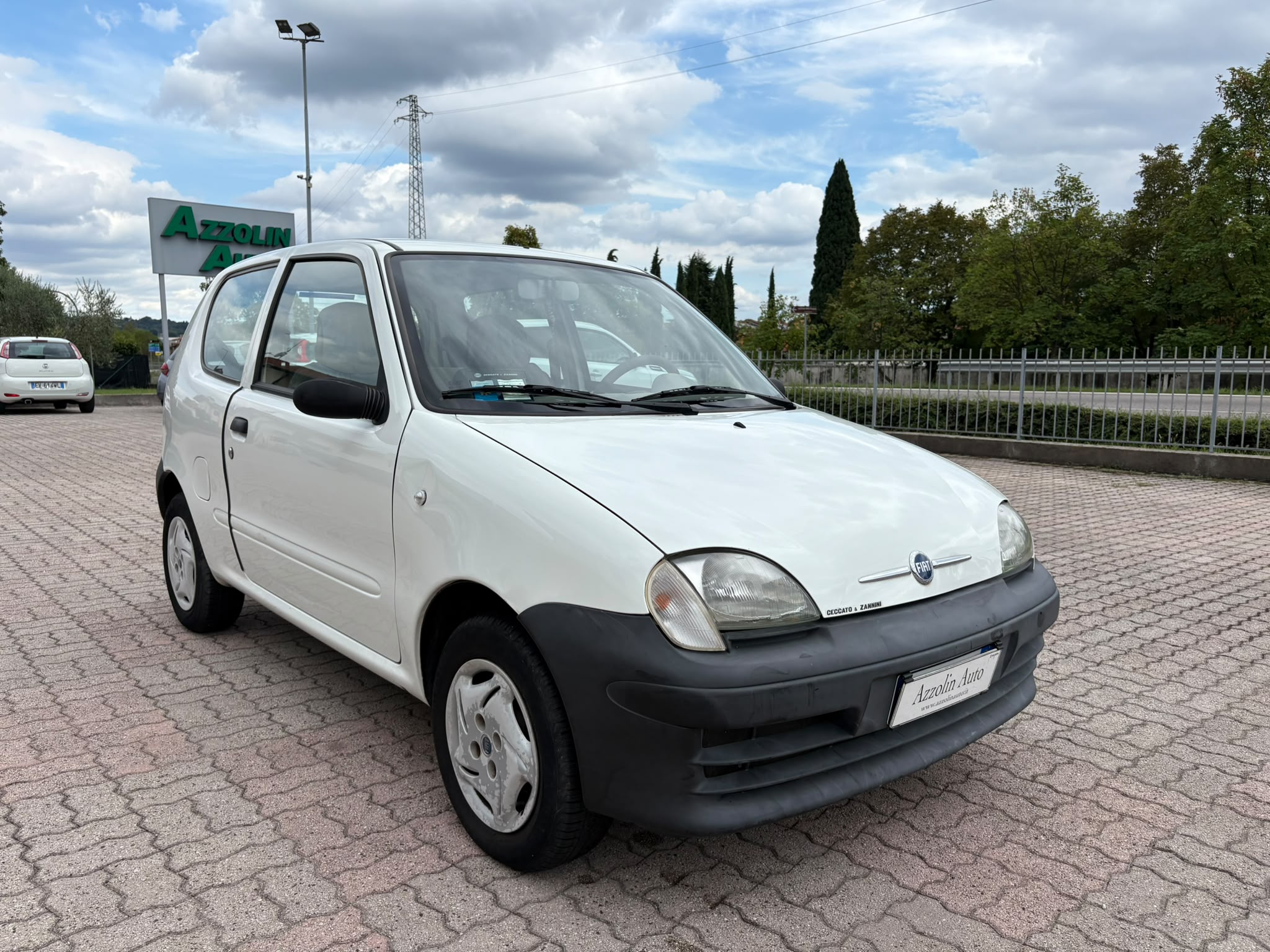 FIAT 600 1.1 BENZINA SI A NEOPATENTATI