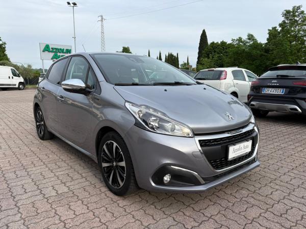 PEUGEOT 208 5/P 1.2 BENZINA KM 49.066 SI A NEOPATENTATI